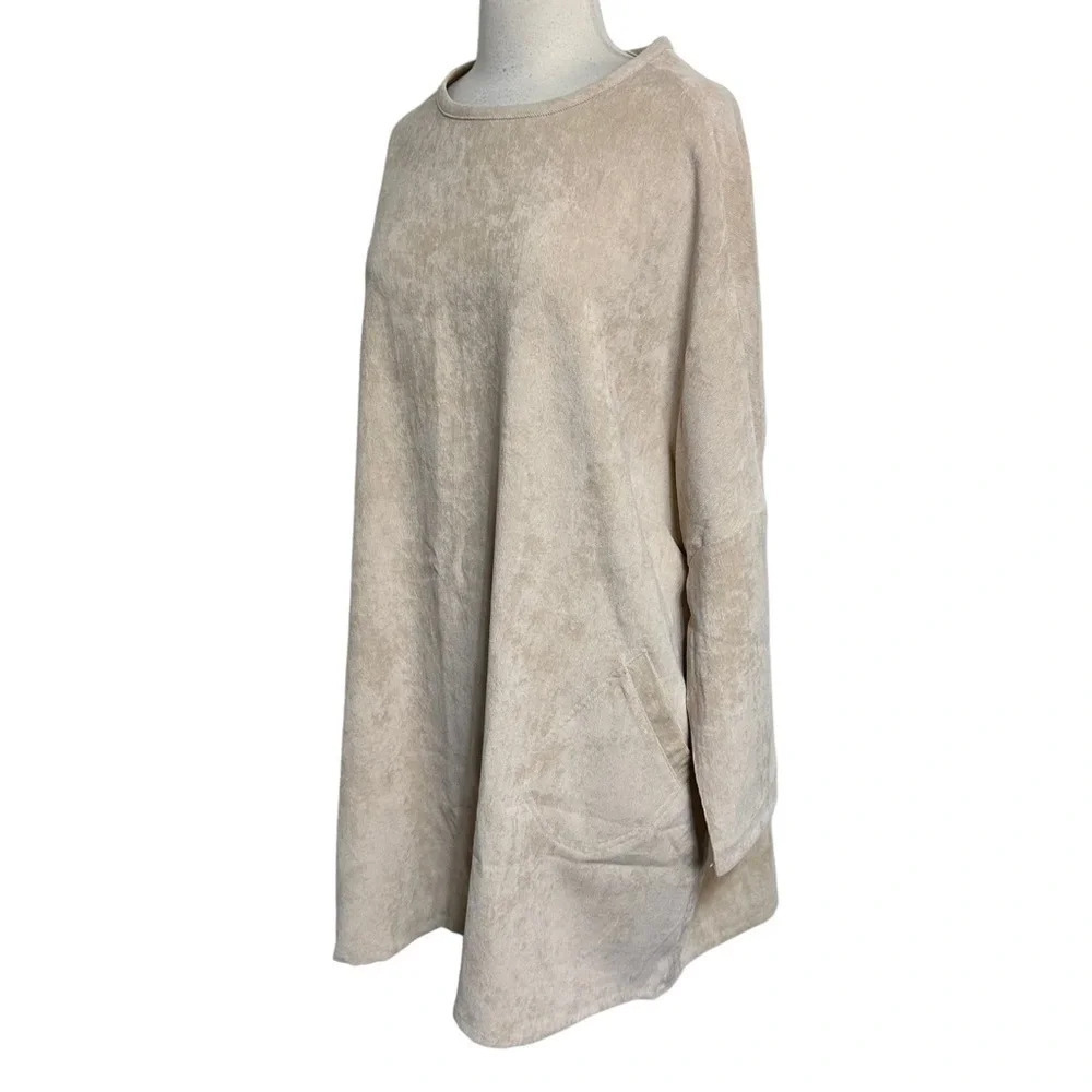 Listicle M cream textured long sleeve minimalist dress with pockets